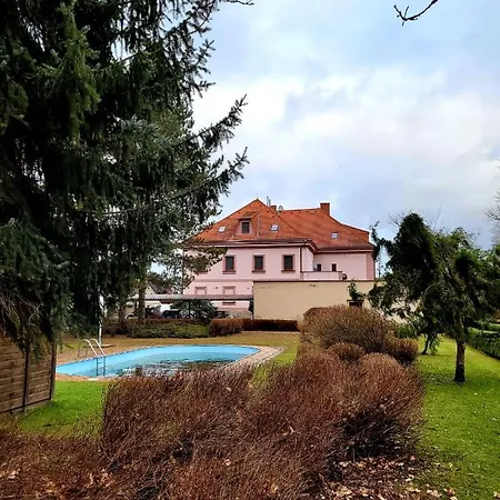 Hotel Zamecek 3*