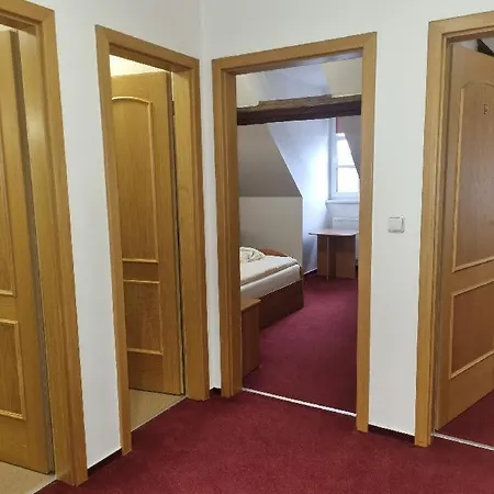 Zamecek Hotel 3*