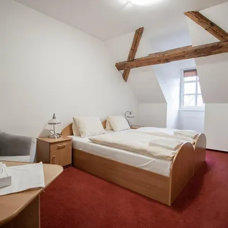 Zamecek Hotel 3*
