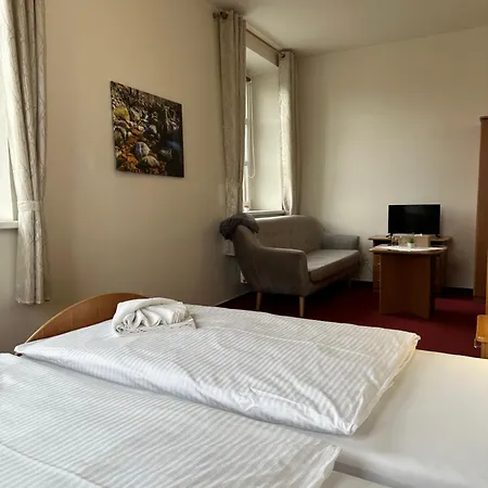 Zamecek 3* Raspenava