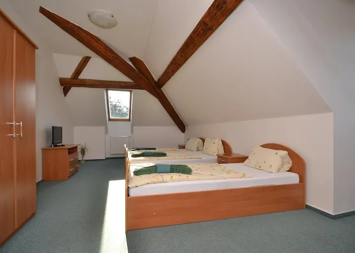 Hotel Zámeček 3*